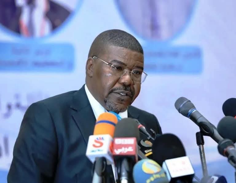 بكامل قواته.. قائد عسكري يعلن إنشقاقه   عن   تجمع قوى   تحرير السودان بقيادة الطاهر حجر