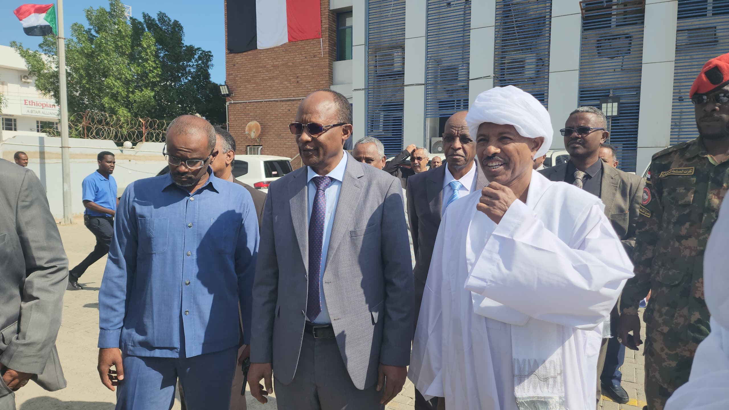 النائب العام يزور بنك السودان المركزي 