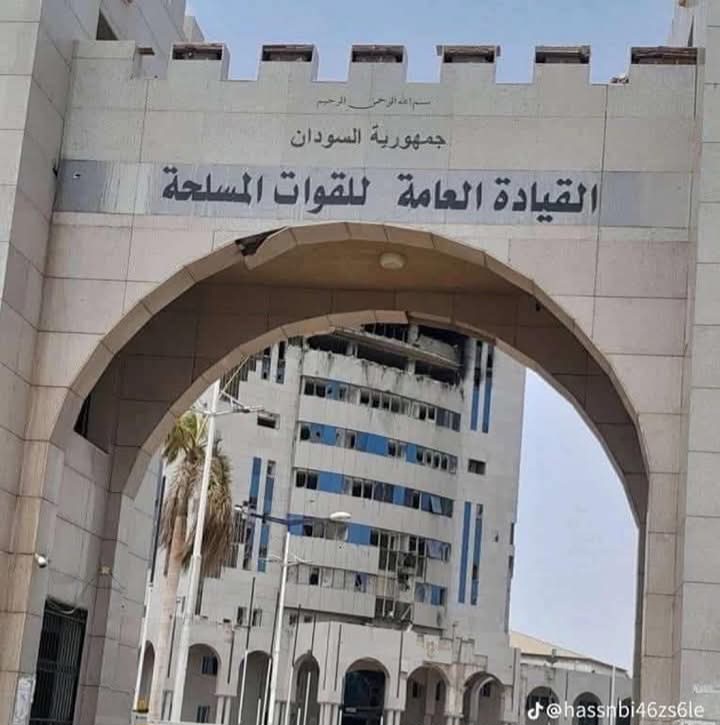 إلتحام جيش الإشارة والكدرو بجيوش أم درمان، وفك الحصار عن القيادة العامة