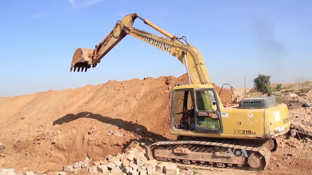مليشيا الدعم السريع تحفر خنادق وتزرع ألغامًا حول نيالا