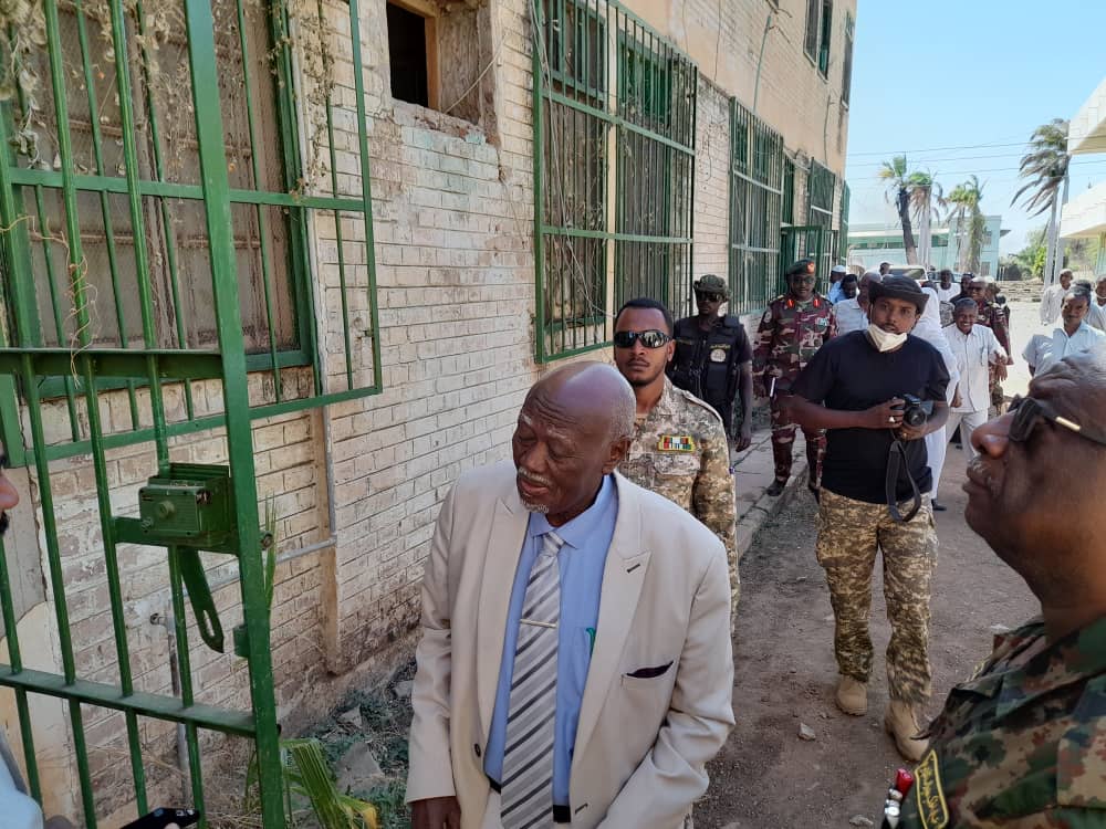 وزير الحكم الاتحادي يواصل جهود تطبيع الحياة بولاية الجزيرة