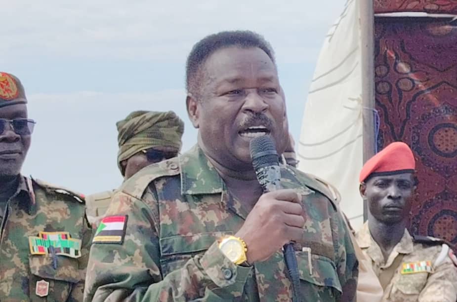 والي جنوب دارفور يصدر قرار ولائي يعيد الشرتاي قندولي إلى موقعه تقديراً لدوره الوطني . 