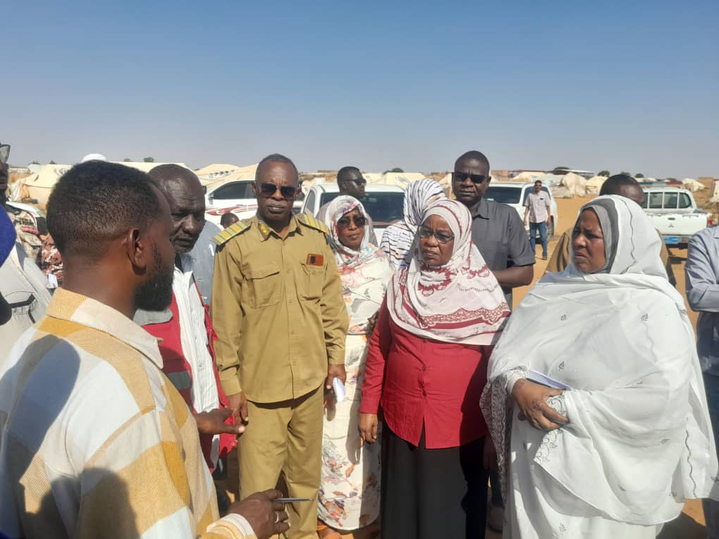 لدي زيارتها ولاية النيل الأبيض سلوي بنية تنادي بعودة المواطنين وتشدد بمراقبة المنظمات