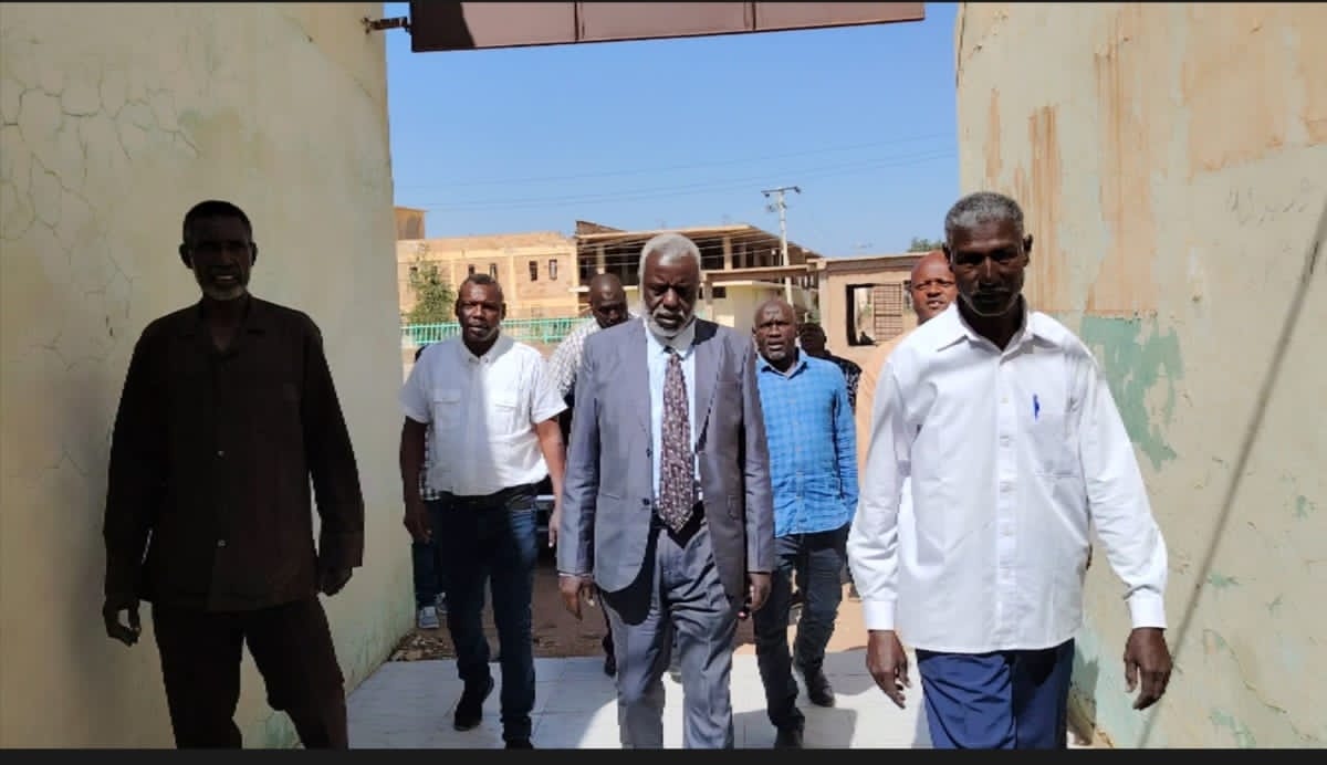 وكيل الثروة الحيوانية يتفقد مرافق الوزارة بالخرطوم